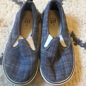 Baby Gap slip-on Chambray sneakers